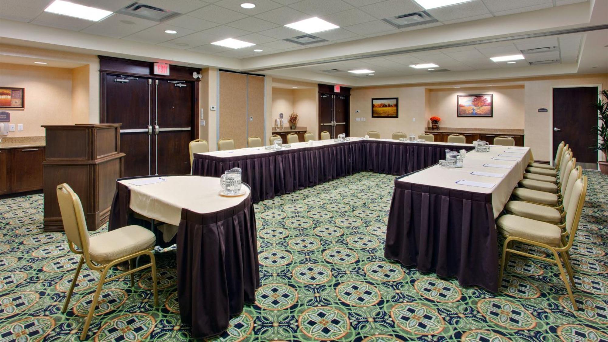 Holiday Inn Express & Suites Huntsville By Ihg Exterior foto