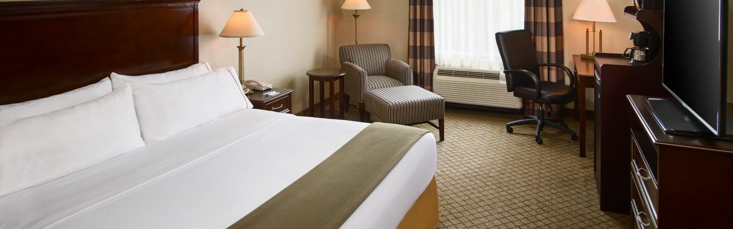 Holiday Inn Express & Suites Huntsville By Ihg Exterior foto